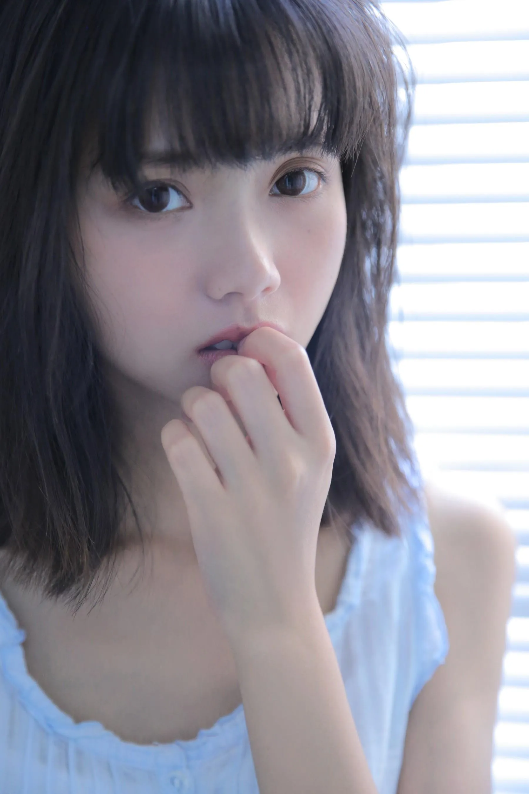 [艺图语] 2022.06.27 思念人之屋 猫梓子 [26P]插图1